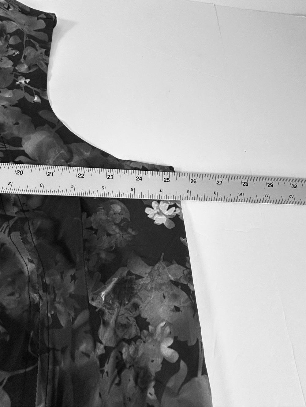 Athleta Zephyr Refined Tank in the "Lumen” Floral Black Colorway - Picture 6 of 7